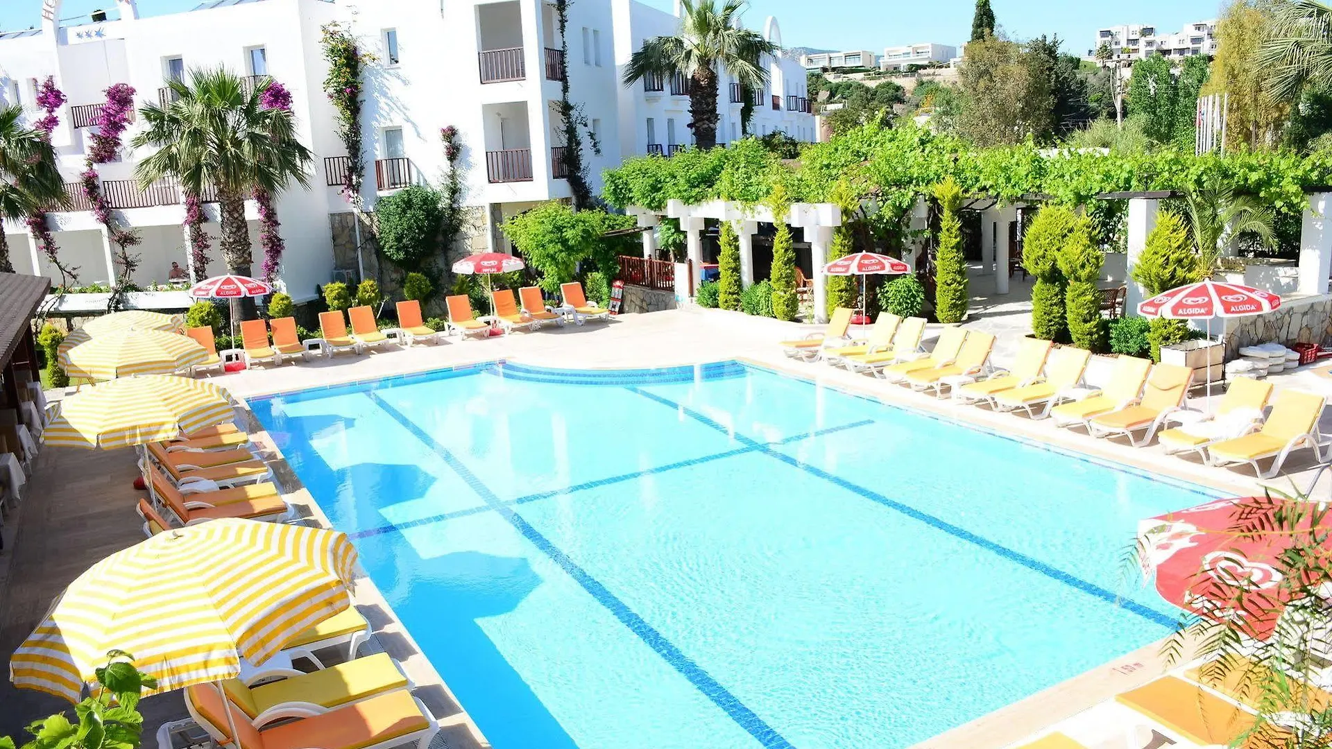 Natur Garden Hotel Bitez 3*,